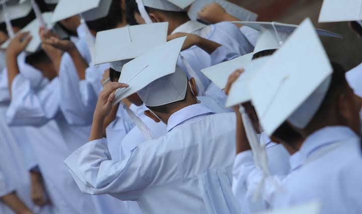 DepEd-6 reinforces ‘No Collection Policy’ for grad, moving-up rites ...